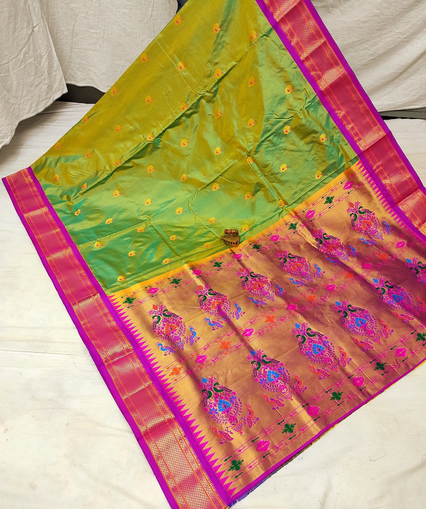 Kajal | Powerloom Kadiyal Paithani Silk Saree