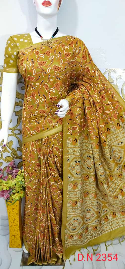 Vedhika | SCREEN PRINT SAREE