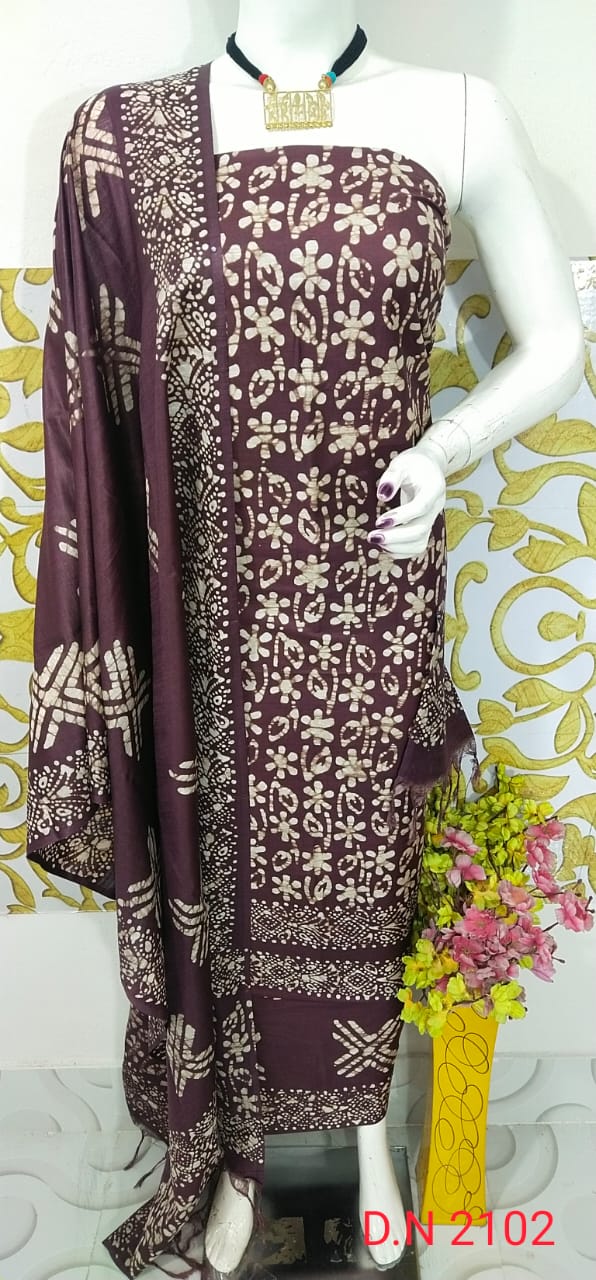 Aadhya | COTTON SUIT WITH BATIK PRINT