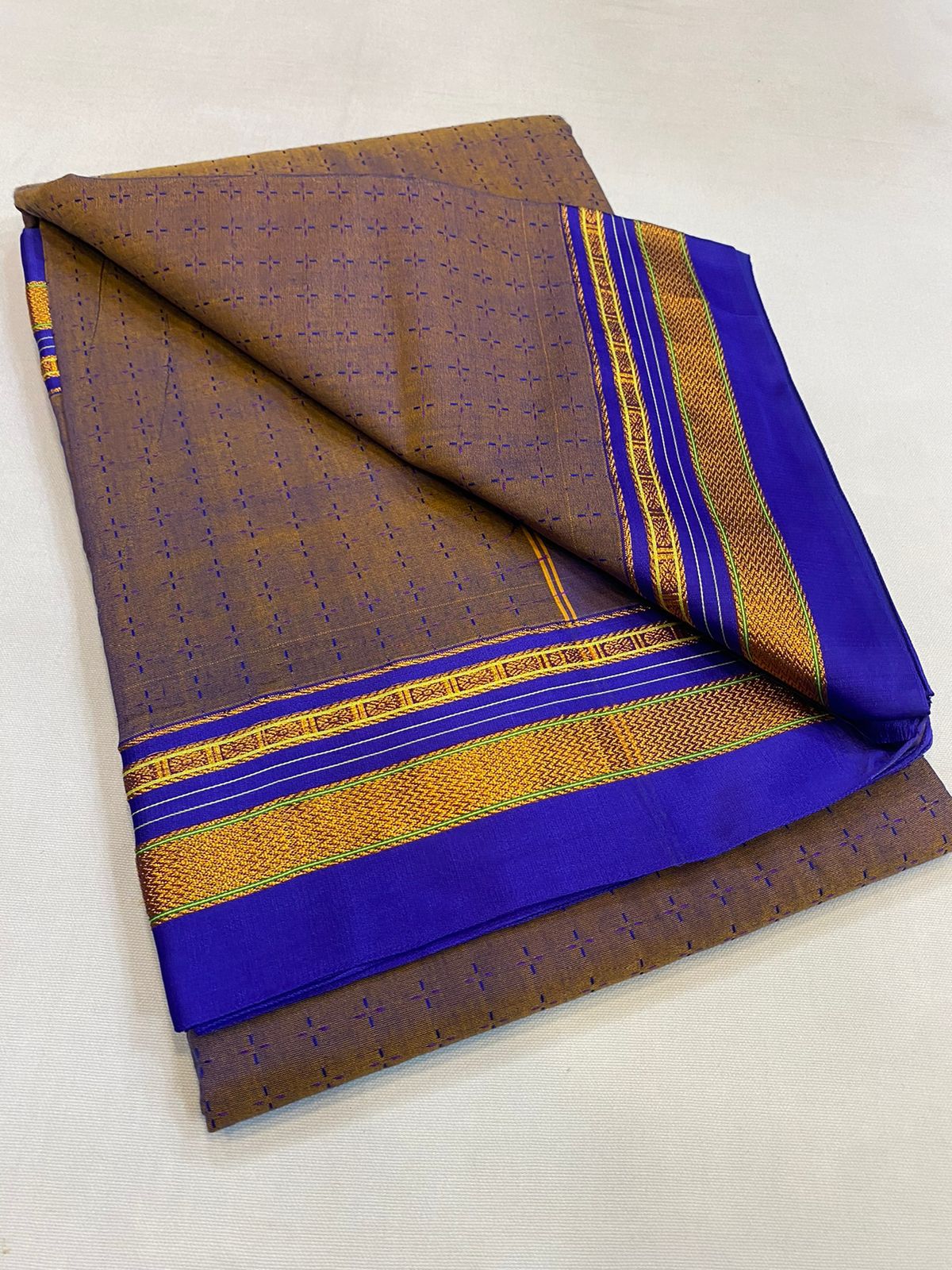 Upadhriti | Chukki Star Ilkal and Art silk With Cotton Saree