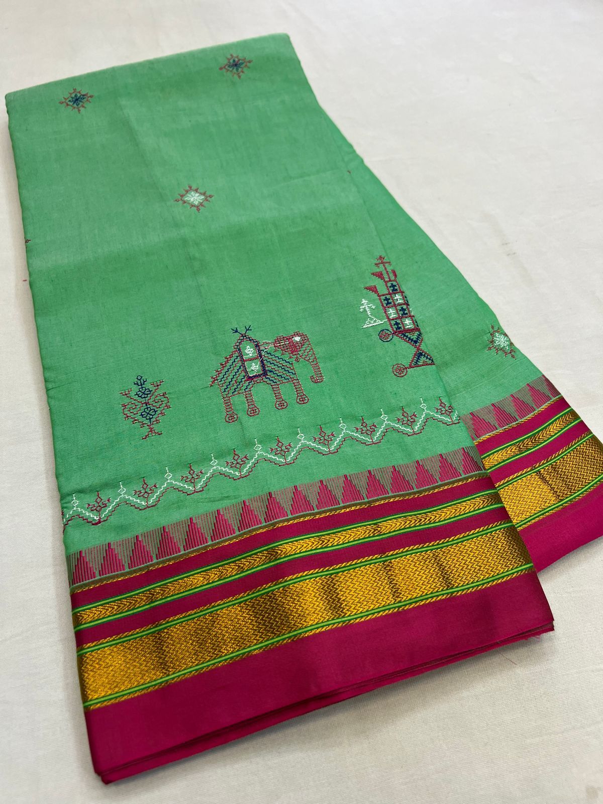 Abha | Kasuti work Ilkal saree