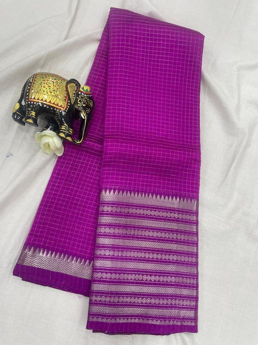 *Pure mangalagiri handloom Pattu sarees with rudraksha boarder*

*Saree all over small checks with big rudraksha boarder*

*Pallu blouse self*