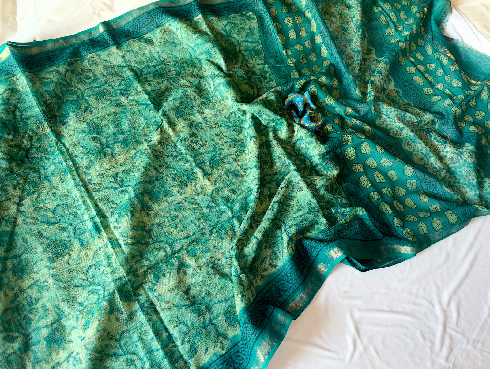 Summer special collection
Vanaspati ajark print

Kota saree new collection of Bagru print 
New collection Saree Kota Doriya .
Hand made 
Block print , Dabu print , Bagru print , vaspati print, ajark prijt
Saree length 5.5 mtr
Blouse.  80cm
Hand block printed.
