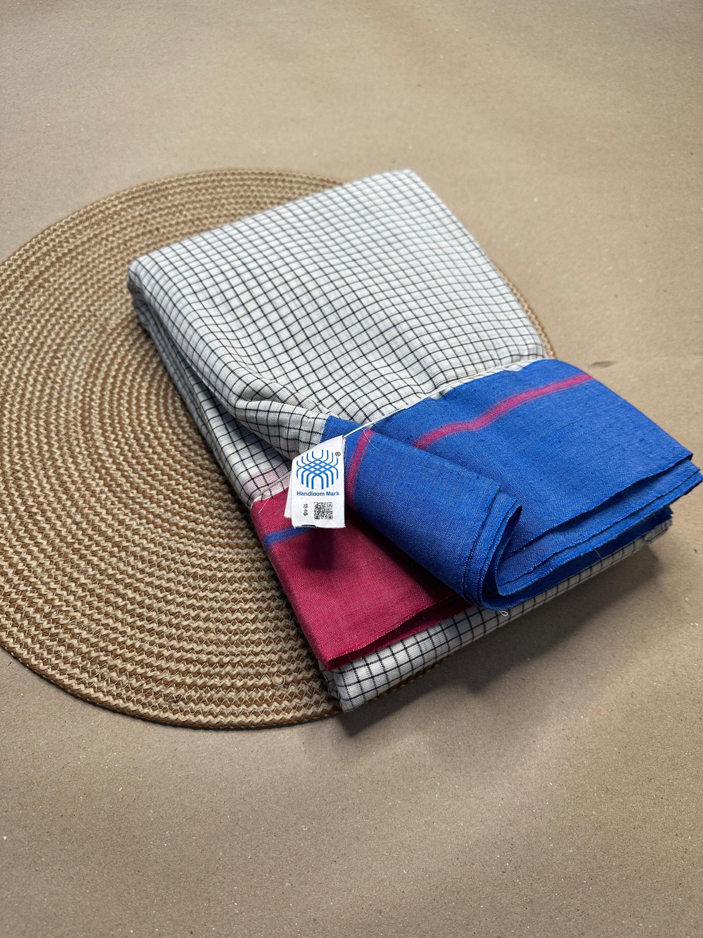 Parnavi |  Patteda Anchu Saree