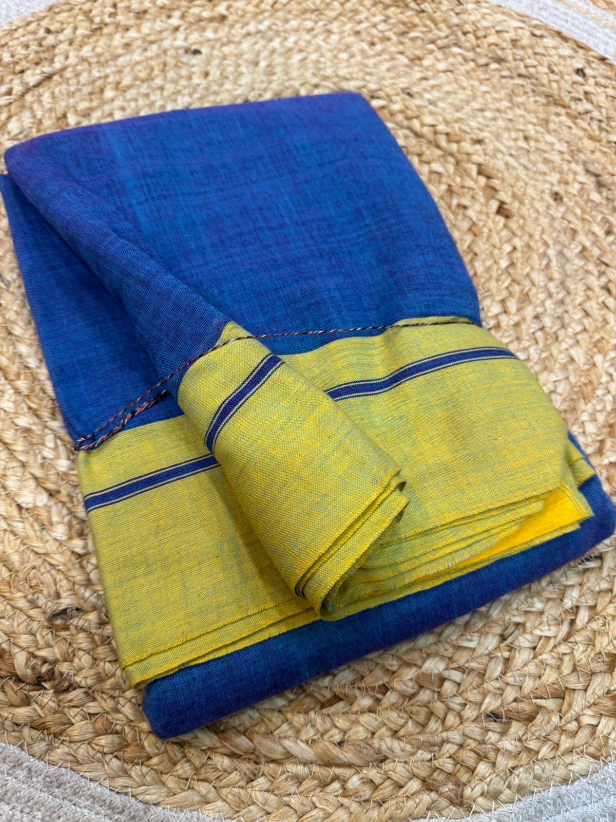*Patteda anchu with Handloom mark New Designs* 

Pure cotton handwoven *patteda aanchu* 
saree With Running Blouse same as body
