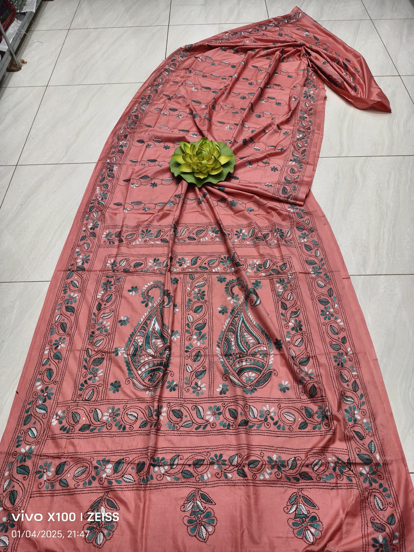 Taneesha-blendedsilk-kantha |  Blended silk with Kantha Embroidery