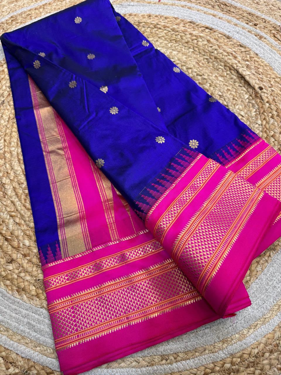 *All New Colours* 

*Exclusive silk ilkal saree*
*Pure silk korvai temple border* with *body butta* design superior quality ilkal saree & contrast blouse 
6.10mtrs length 
Full body pure silk 