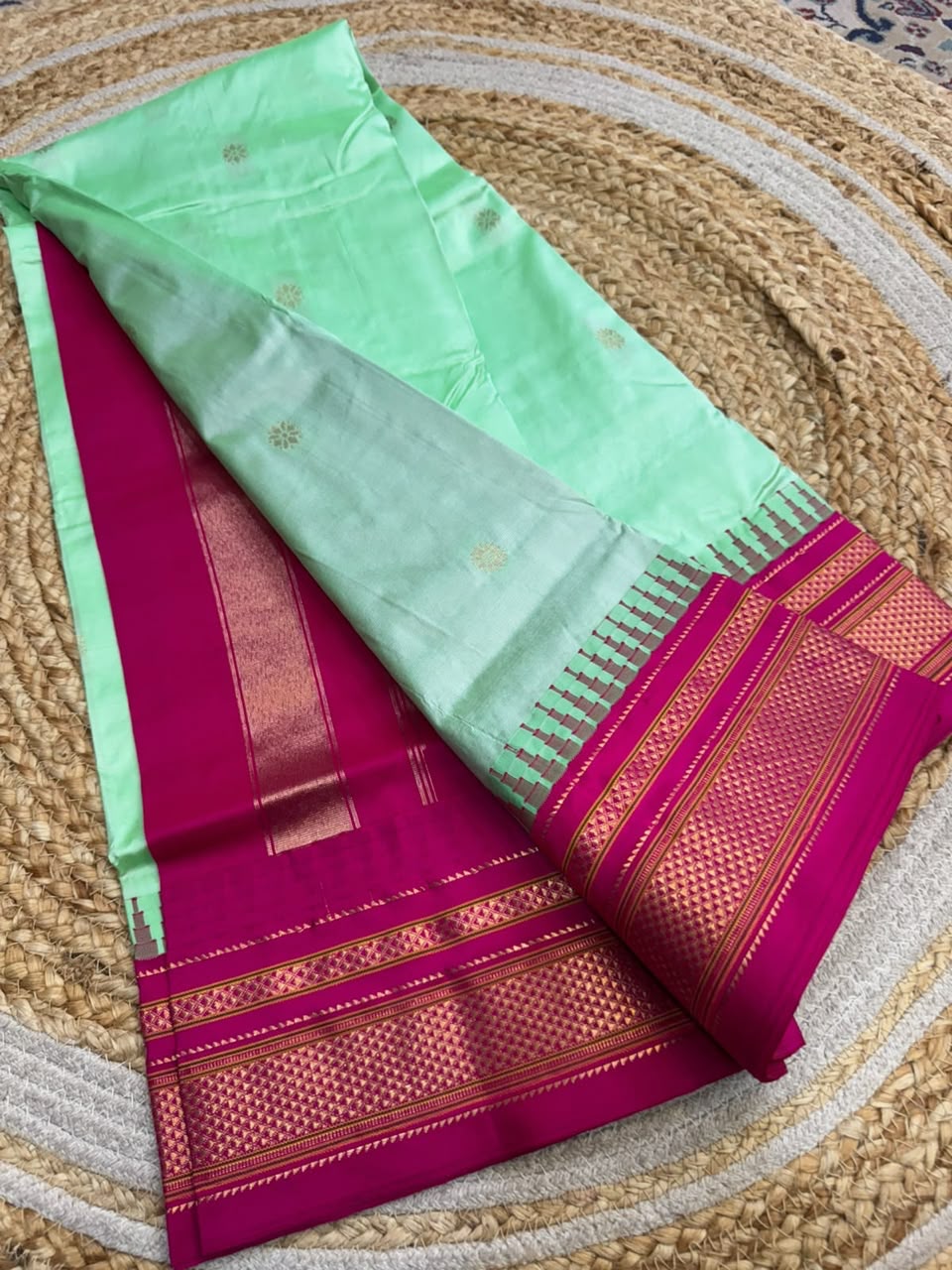 *All New Colours* 

*Exclusive silk ilkal saree*
*Pure silk korvai temple border* with *body butta* design superior quality ilkal saree & contrast blouse 
6.10mtrs length 
Full body pure silk 
Border, pallu & blouse semi silk 