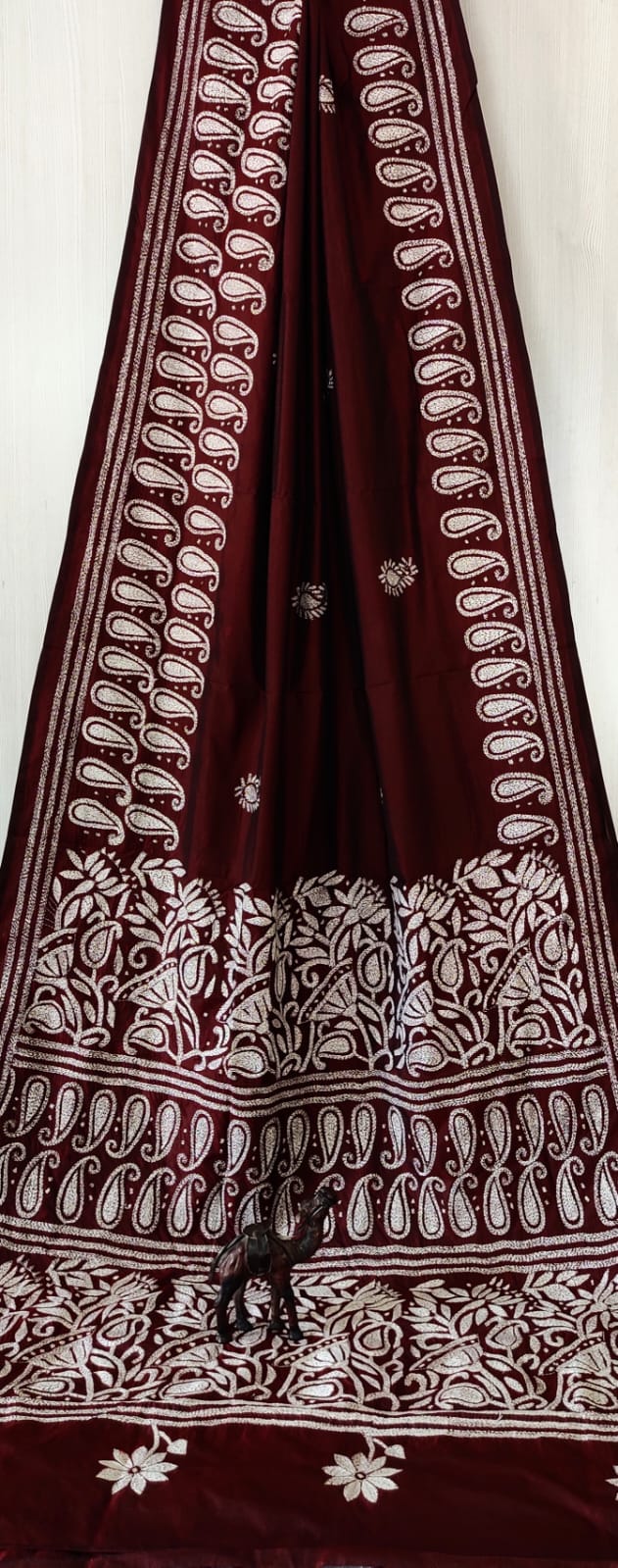 Beautiful kantha work on blended Bangalore silk
With kantha stich work bp