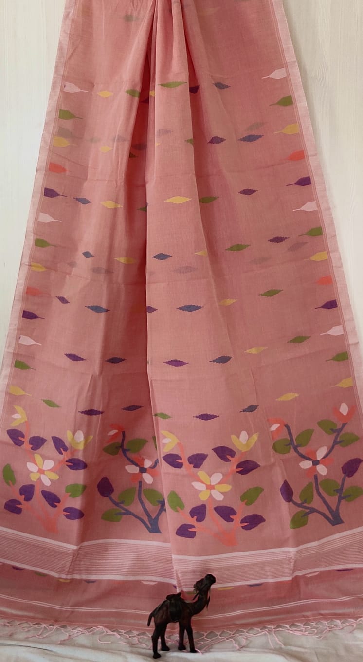 Very exclusive,Beautiful 100 Count pure 
Cotton by Cotton Hand Spoon jamdani 
with temple border with very 
elegant jamdani motif pallu
Without bp