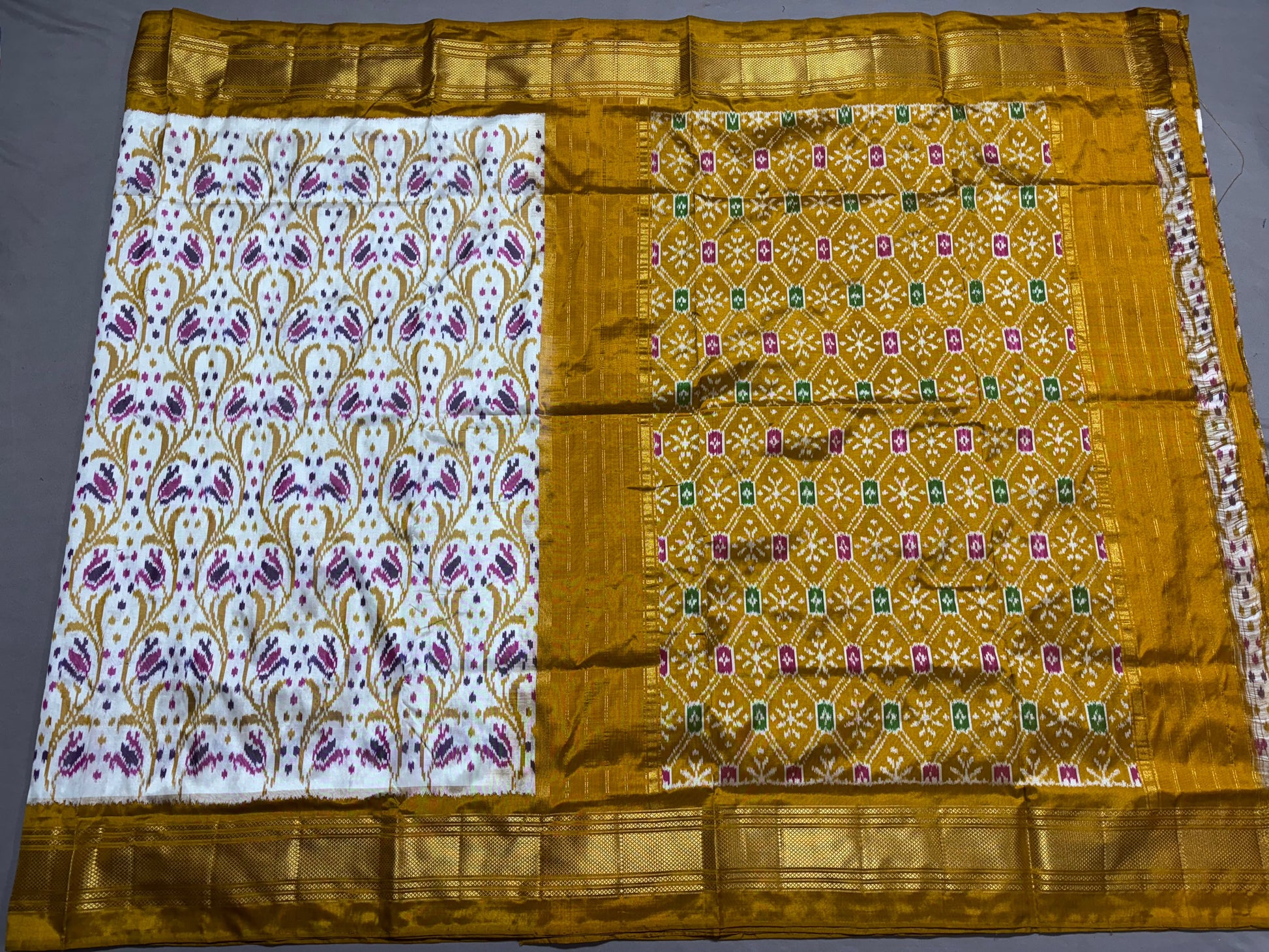 Latest and Exclusive ☝🏻☝🏻☝🏻
*IKKAT SILK  SAREES*
👉🏻 *EXCLUSIVE SILK SAREES*
*Silk mark Certified * 