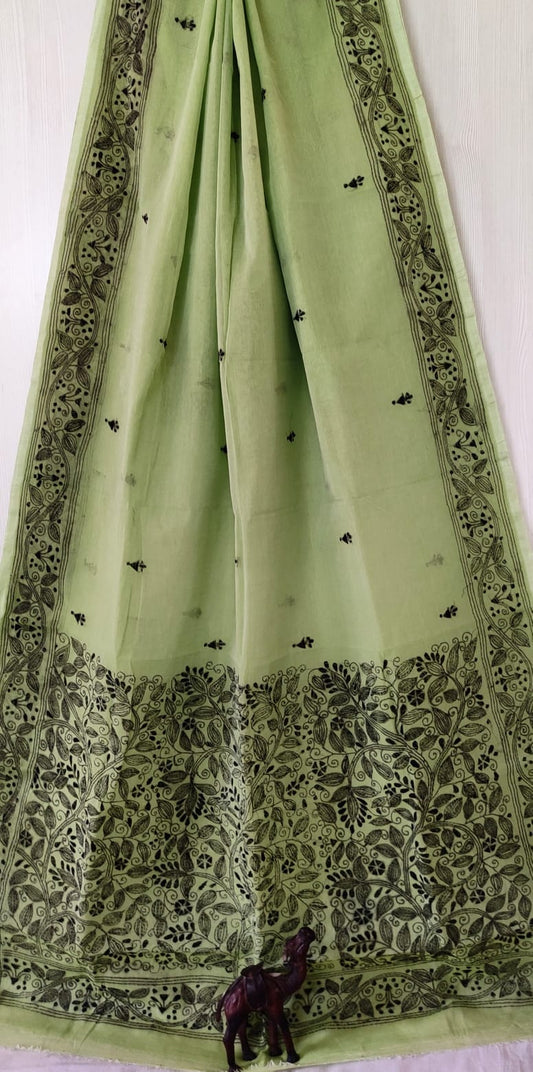 Very Exclusive Hand kantha stitch work on Premium Quality pure cotton saree

Without blouse piece 

Very demanding saree❤️
Book your order soon
