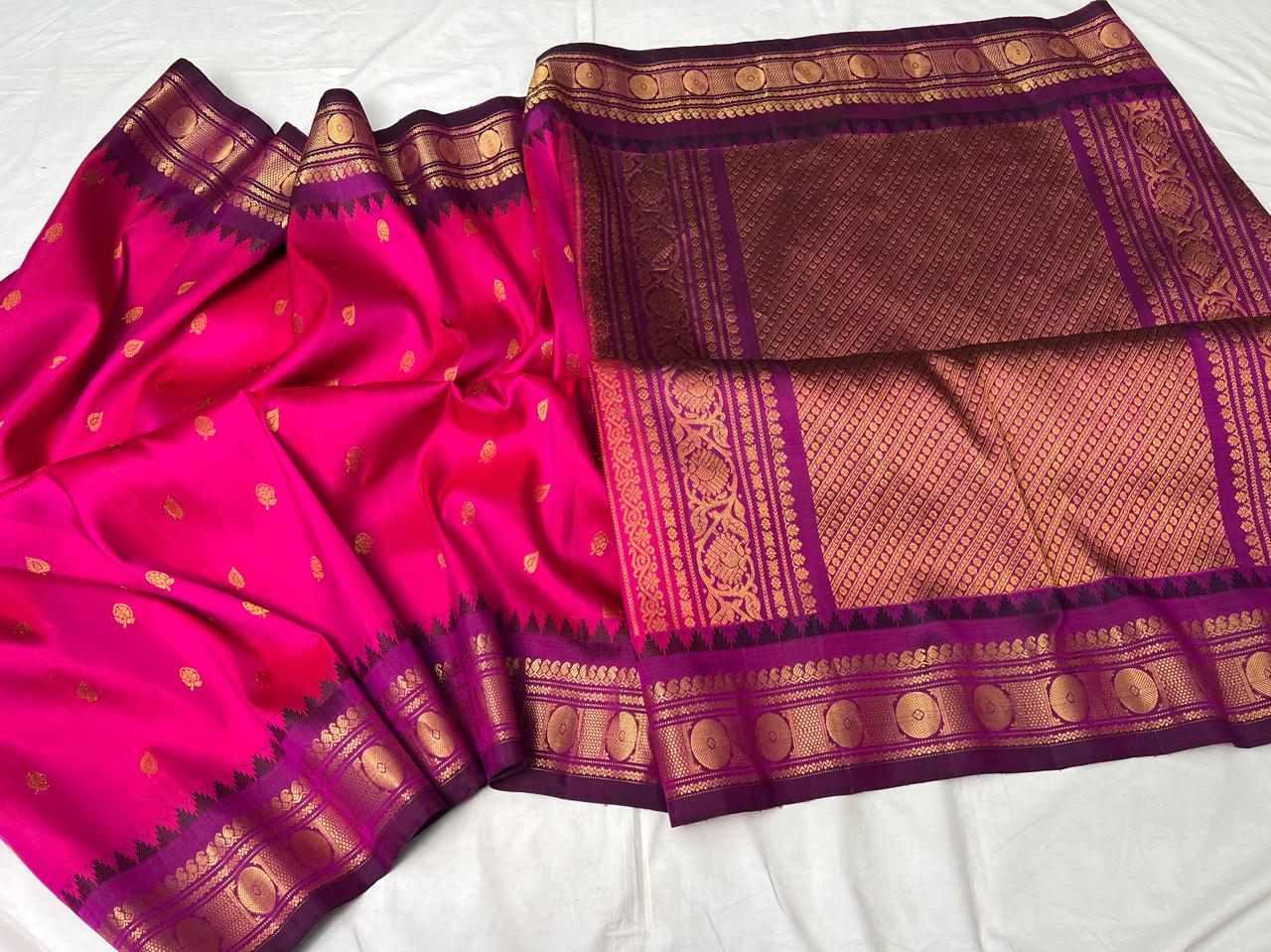 Hananah | Gadwal Sarees in pure Silk