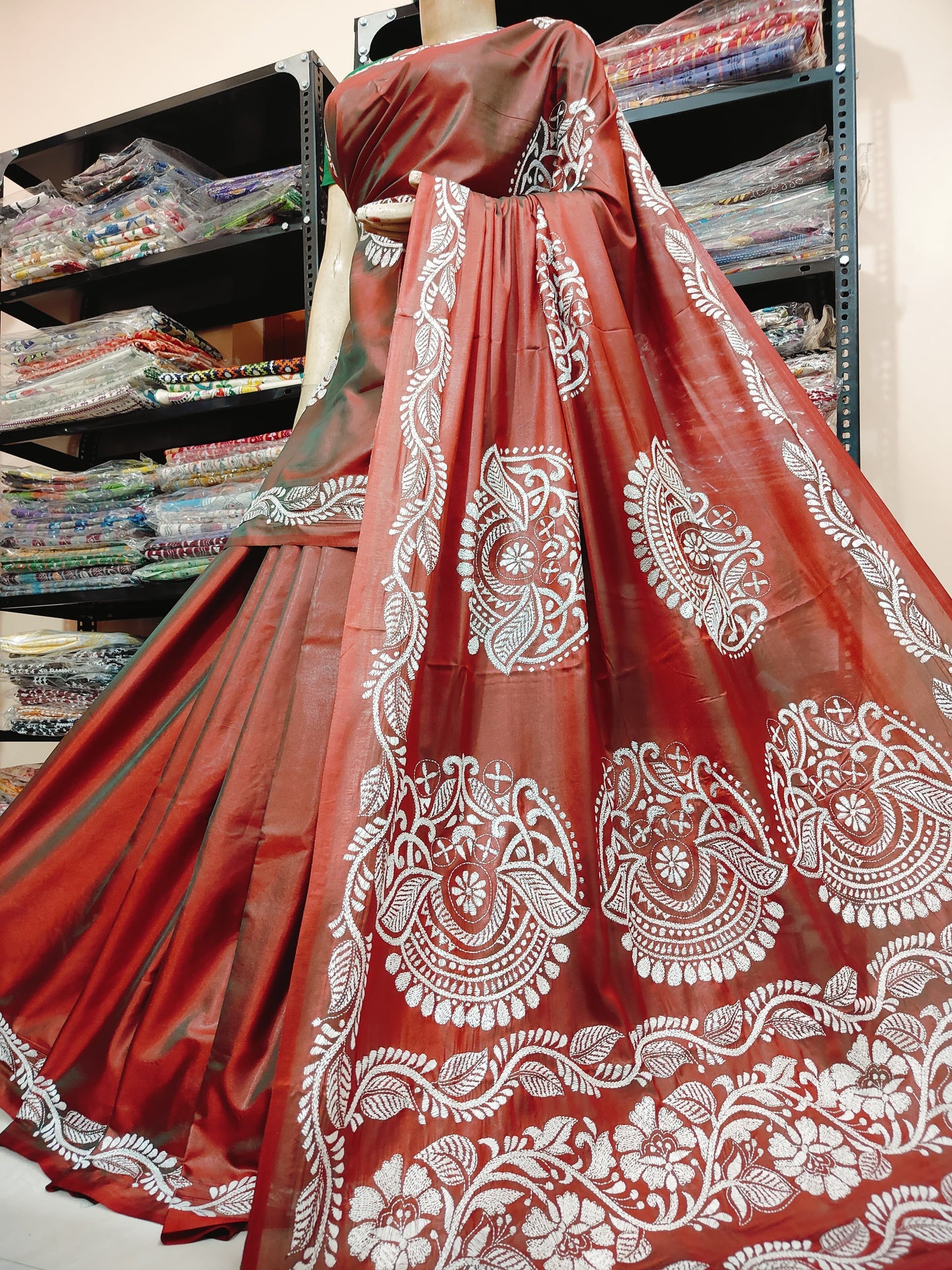 Traditional Shantiniketan hand Kanthastitch saree On 
Belendend bangalore silk Material 
With Kanthastitch Work Bp