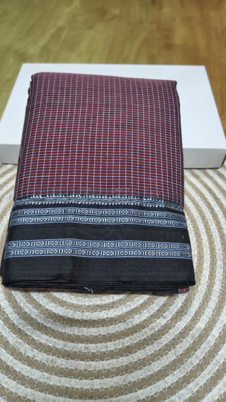 Handwoven patteda anchu saree in pure cotton