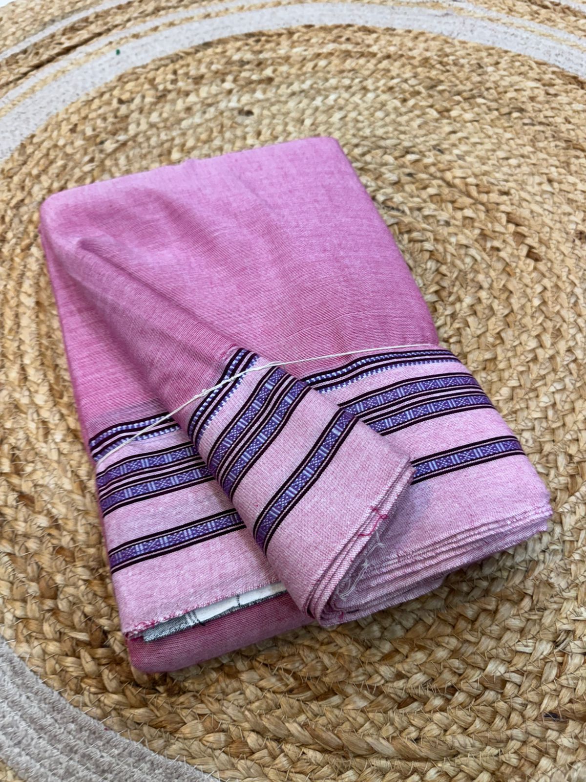 
Pure cotton handwoven *Goomi border & Gaadi border* saree With Running Blouse same as body 
With handloom tag . 