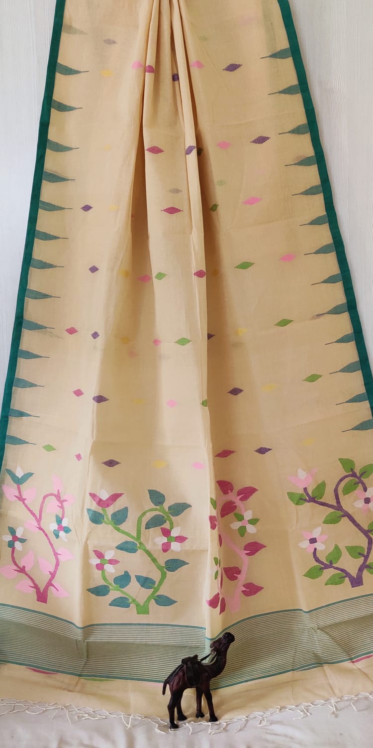 Very exclusive,Beautiful 100 Count pure 
Cotton by Cotton Hand Spoon jamdani 
with temple border with very 
elegant jamdani motif pallu
Without bp