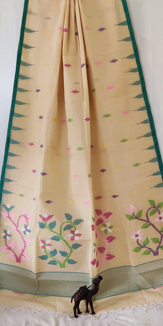 Very exclusive,Beautiful 100 Count pure 
Cotton by Cotton Hand Spoon jamdani 
with temple border with very 
elegant jamdani motif pallu
Without bp