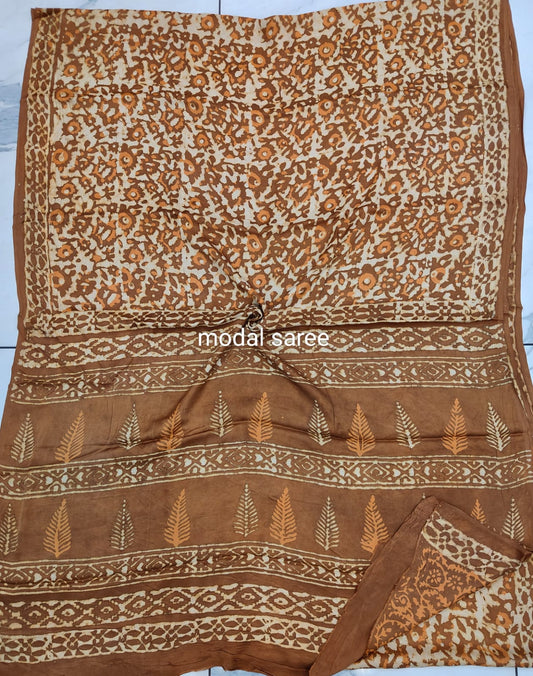 New Arrival Premium Modal Silk 2pc Suit
Top – Modal Silk (2.50 mtr)
Dupatta – Modal Silk (2.50 mtr)
Vanaspati Ajrakh
Kutch Ajrakh Elegant look | Premium Quality | Festive & Party Wear
