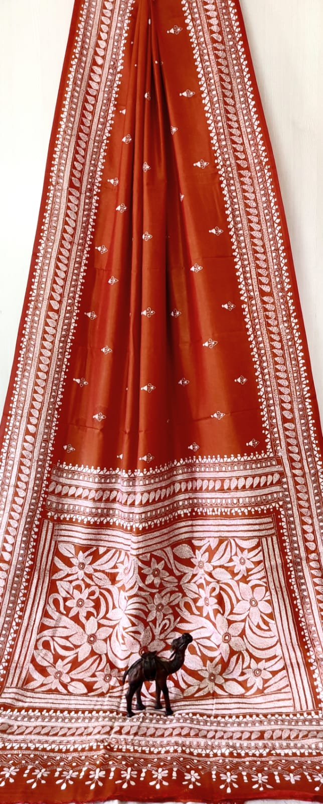 Beautiful kantha work on blended Bangalore silk

With kantha stich work bp