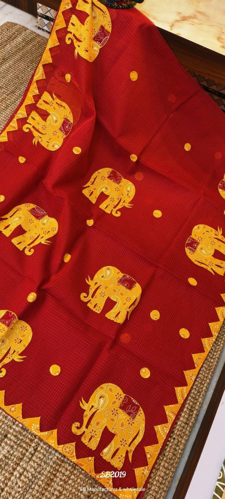 *Aplick work saree*

*No bp*

*Materials/ Resham Kota*

*All over Aplick work*
