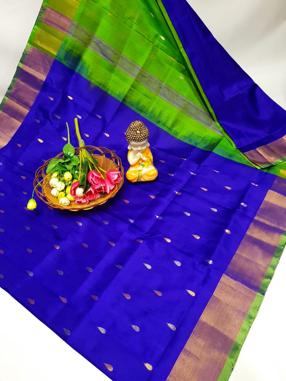 Ulaa | Uppada-Pattu-Nakshatra butti-Saree