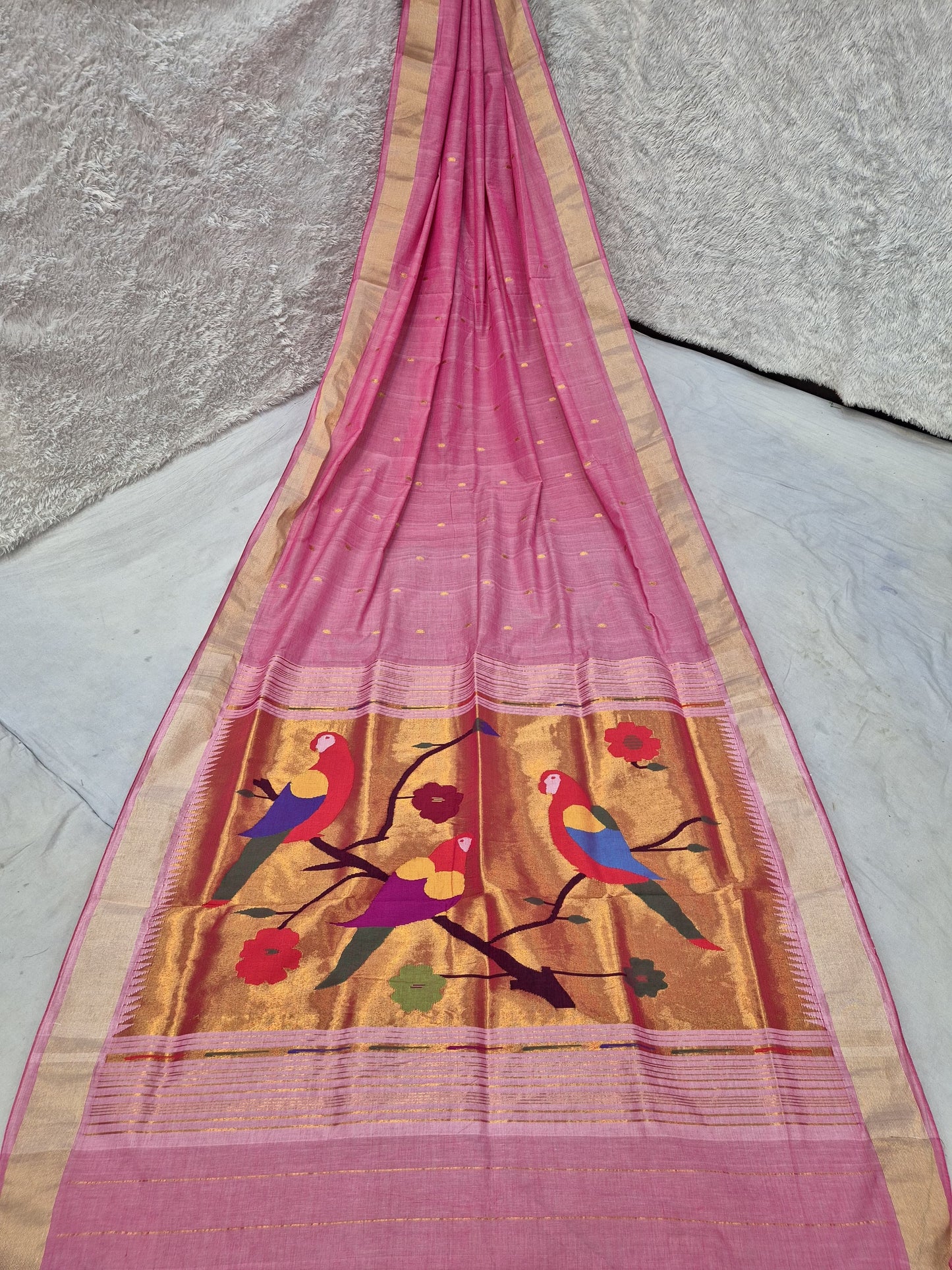 *Yeola cotton paithani*
Pure cotton 
Handloom saree
Patta border 
Running blouse 
Shoulder butta 