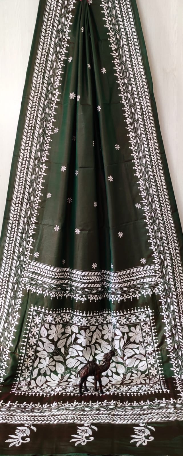 Hand Kantha on blended silk with blouse piece