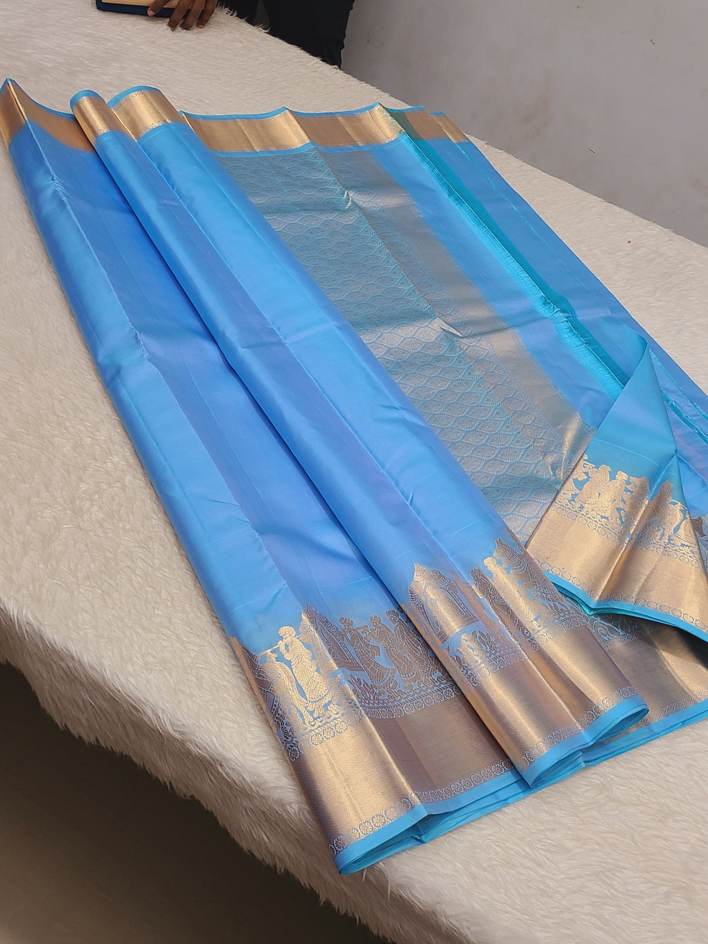 Aarnika | 1g Kanchipuram Saree