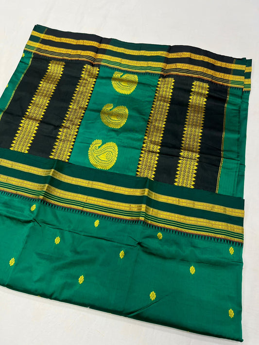 *Narayanpeth silk saree*
Running blouse 
Shoulder butti 
Pure silk
*Price: 6300/- + ship*
