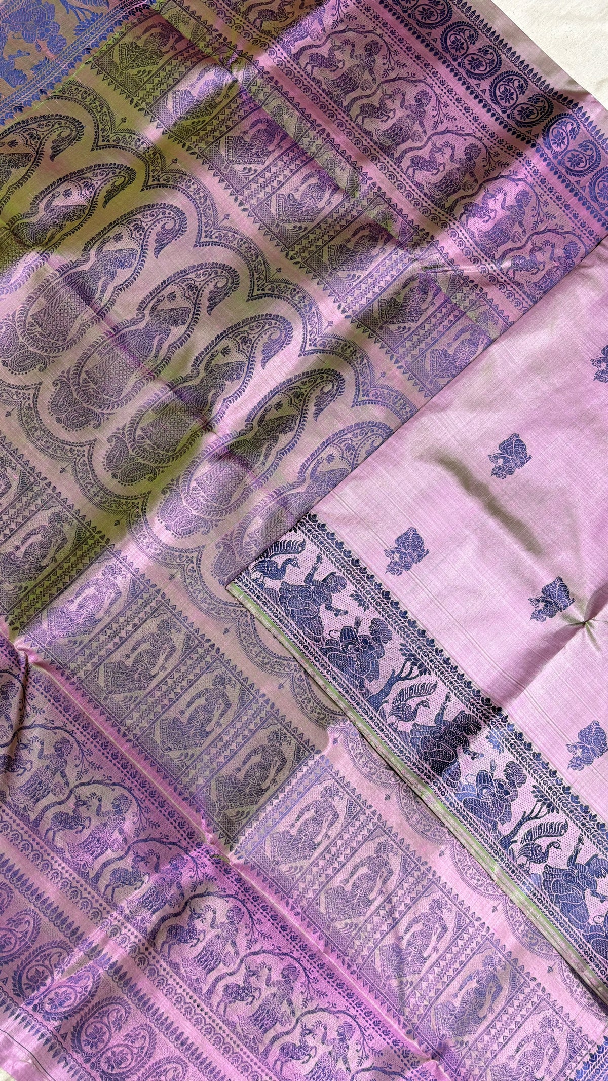 Baluchari sarees.
Material silk with bp.
With silkmark.
