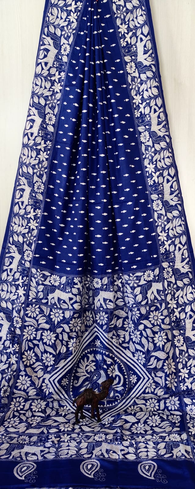 Beautiful kantha work on blended Bangalore silk

With kantha stich work bp