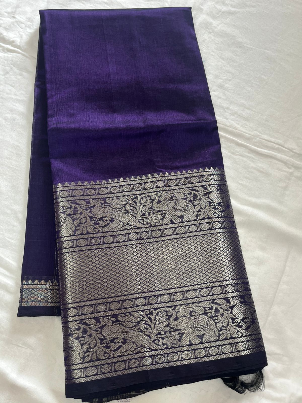 Mangalagiri handloom pattu by cotton (silk cotton)
400/50 big Kanchi border saree with all-over plain pattu and tick weavings sarees 
Running zari lines pallu & plain blouse