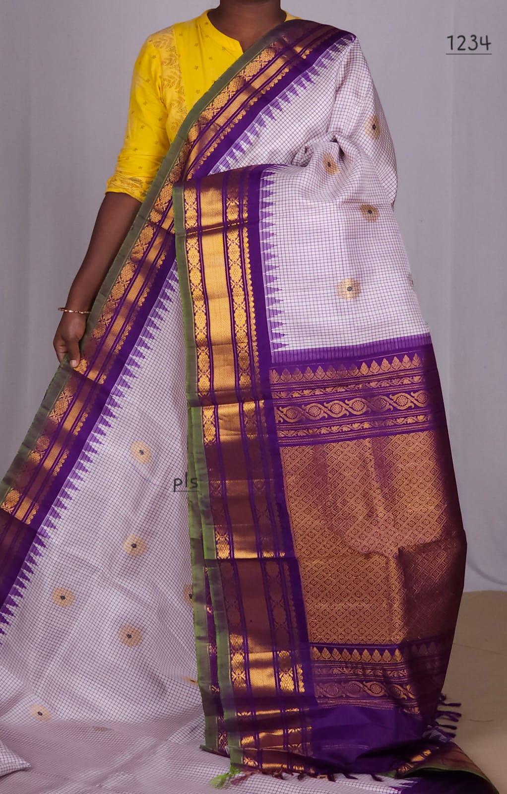 Gitanjaliya | Pure Pattu Gadwal Sarees