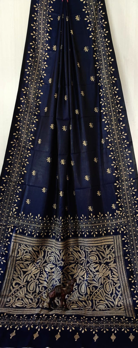 Beautiful kantha work on blended Bangalore silk

With kantha stich work bp