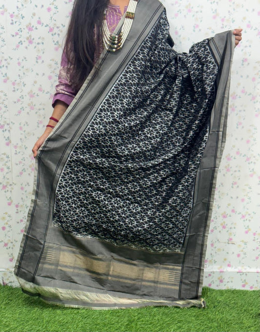 Ija | Ikat Pure Silk Dupatta