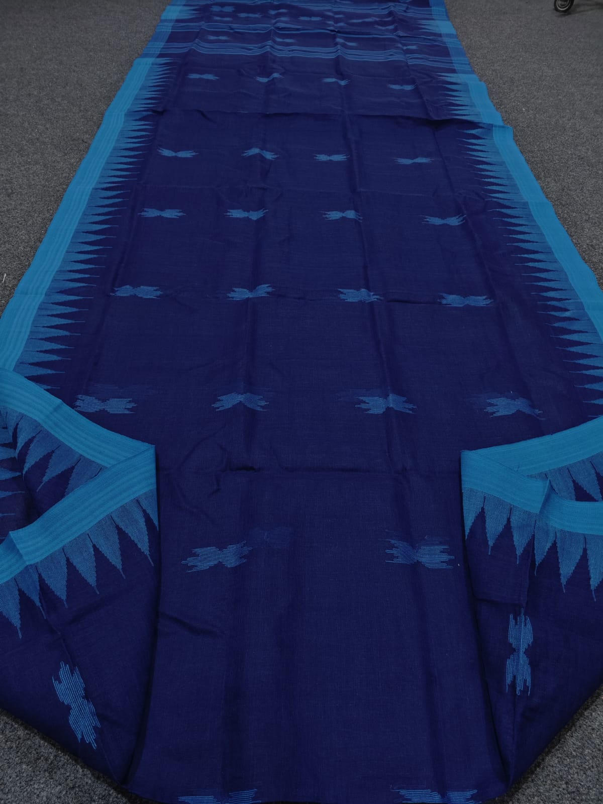 Authentic handloom 
monipuri cotton saree
With bp