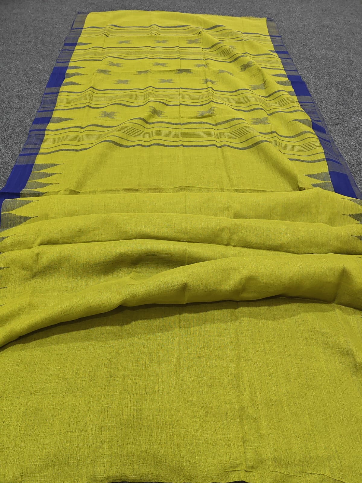 Authentic handloom
 monipuri cotton saree
With bp
