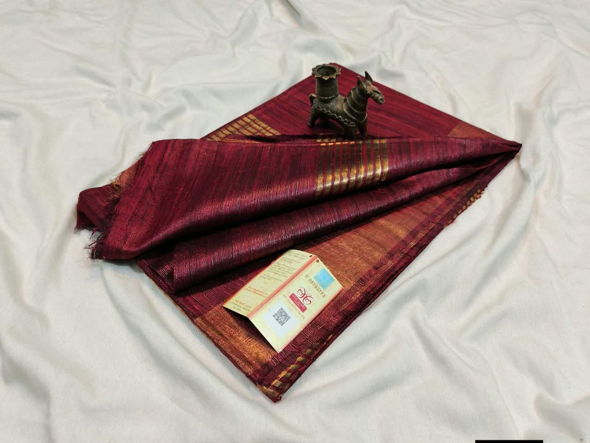 Pure tussar ghicha silk handloom saree with blouse pc.
Silk mark tag 
