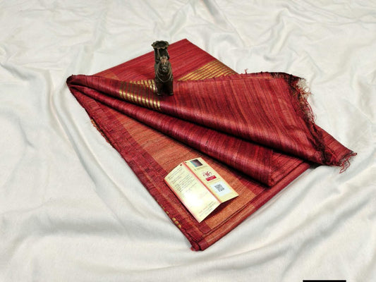 Pure tussar ghicha silk handloom saree with blouse pc.
Silk mark tag 
