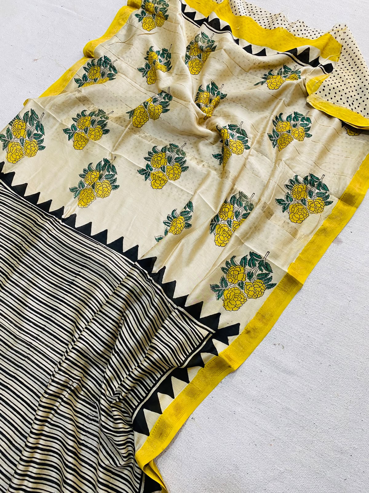 Let’s Wear #ethicallymade✅
🍁Beautifully Crafted Maheshwari Silk Saree  collection🍁
 Specially Designed in Bagru  jahota rapid dabu hand block print
100% Natural Dye
Fabric : Maheshwari Silk 
Length : 5.5 Meters
Blouse Piece : 0.90 Meter
