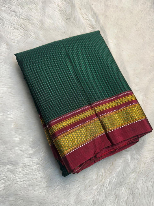 Special Boxchecks Ilkal Sare
Beautiful Colours
Trendy Ilkal Pure Silk Pallu &  Blouse Saree
Border Type : Chikki Paras Border
Fabric Body: Cottonsilk 
Palla: Pure Silk
Color: All Available
Blouse: Running- attached to the saree. 
Saree length: 6.20m