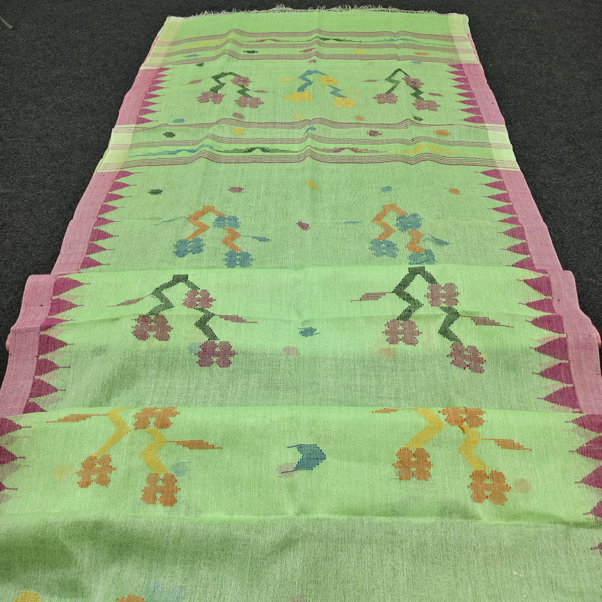 Authentic handloom 
monipuri cotton saree
With bp
