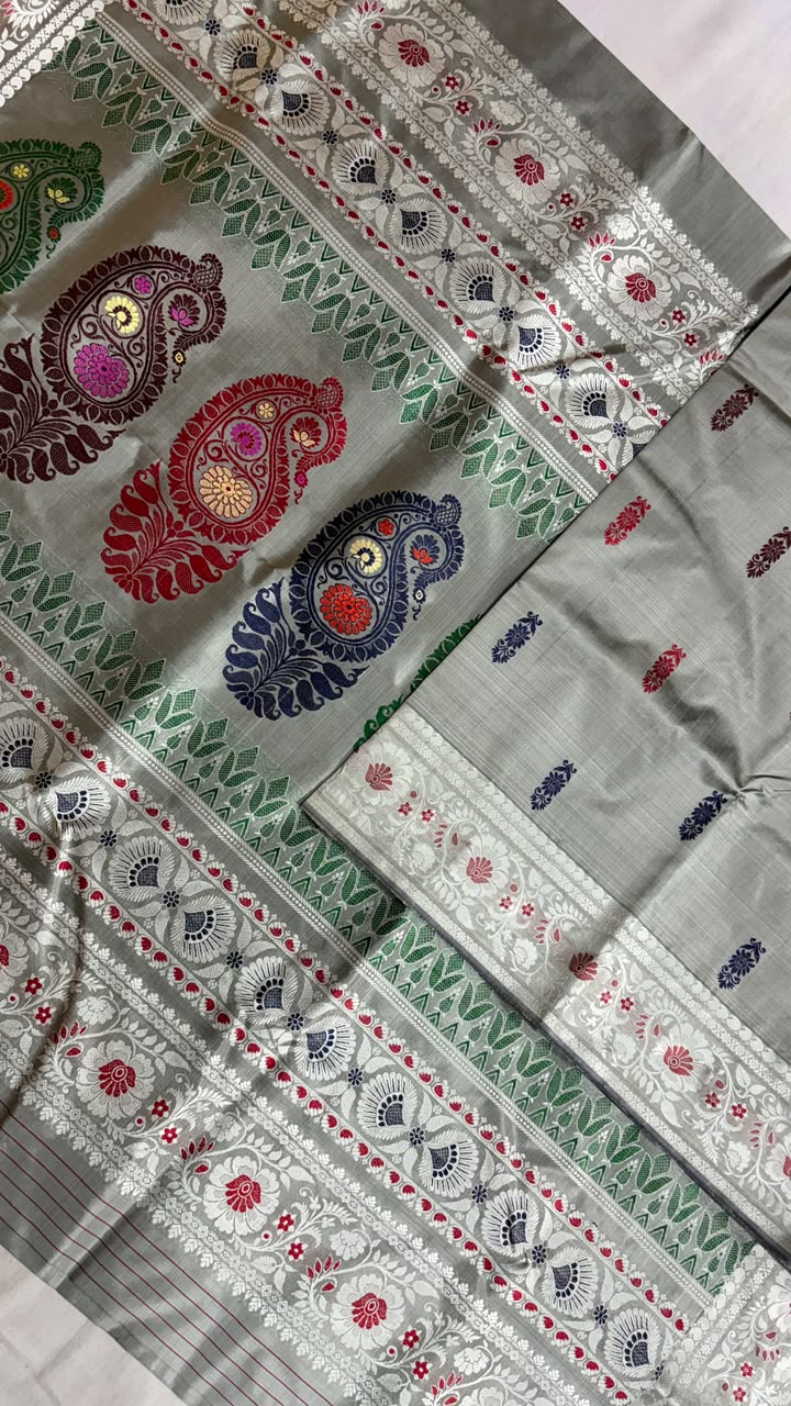Baluchari sarees. 
Material silk with bp. 
With silkmark. 