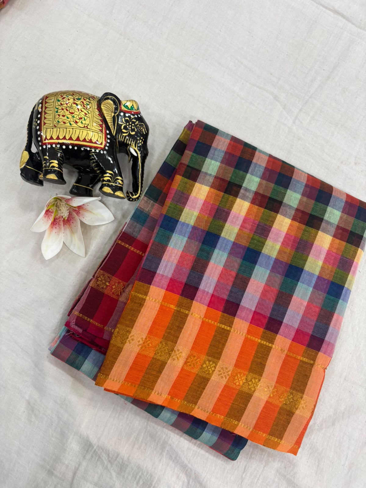 *Pure Mangalagiri Cotton Sarees*

*Saree Allover Multi Colour Checks*

*Pallu and Blouse Contrast*