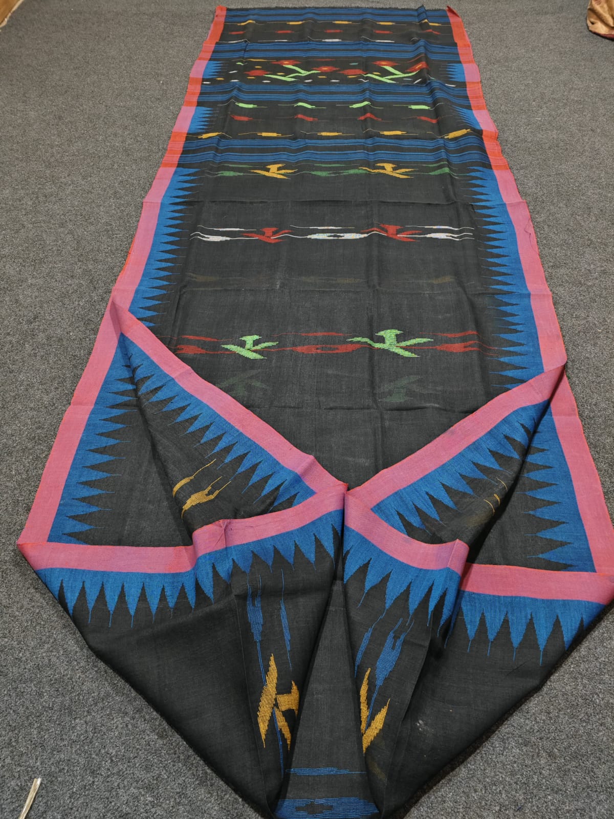 Authentic handloom 
monipuri cotton saree
With bp
