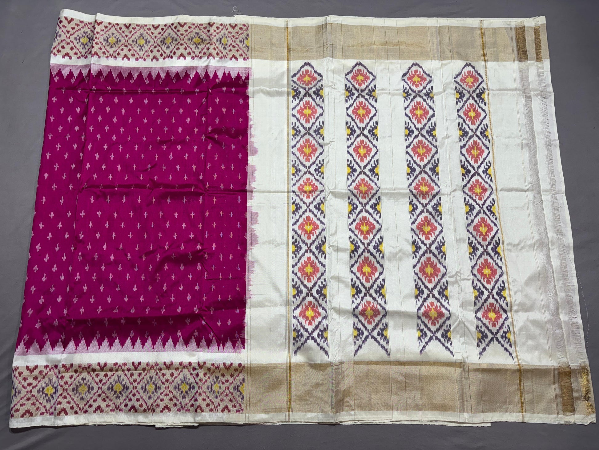 Latest and Exclusive ☝🏻☝🏻☝🏻
*IKKAT SILK  SAREES*
👉🏻 *EXCLUSIVE SILK SAREES*
*Silk mark Certified * 