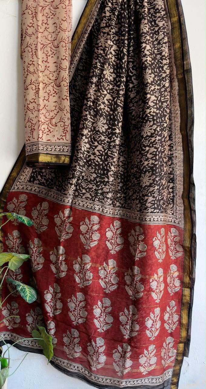 🍁Beautifully Crafted Maheshwari Silk Saree  collection🍁
 Specially Designed in Bagru  jahota rapid dabu hand block print
100% Natural Dye
Fabric : Maheshwari Silk 
Length : 5.5 Meters
Blouse Piece : 0.90 Meter