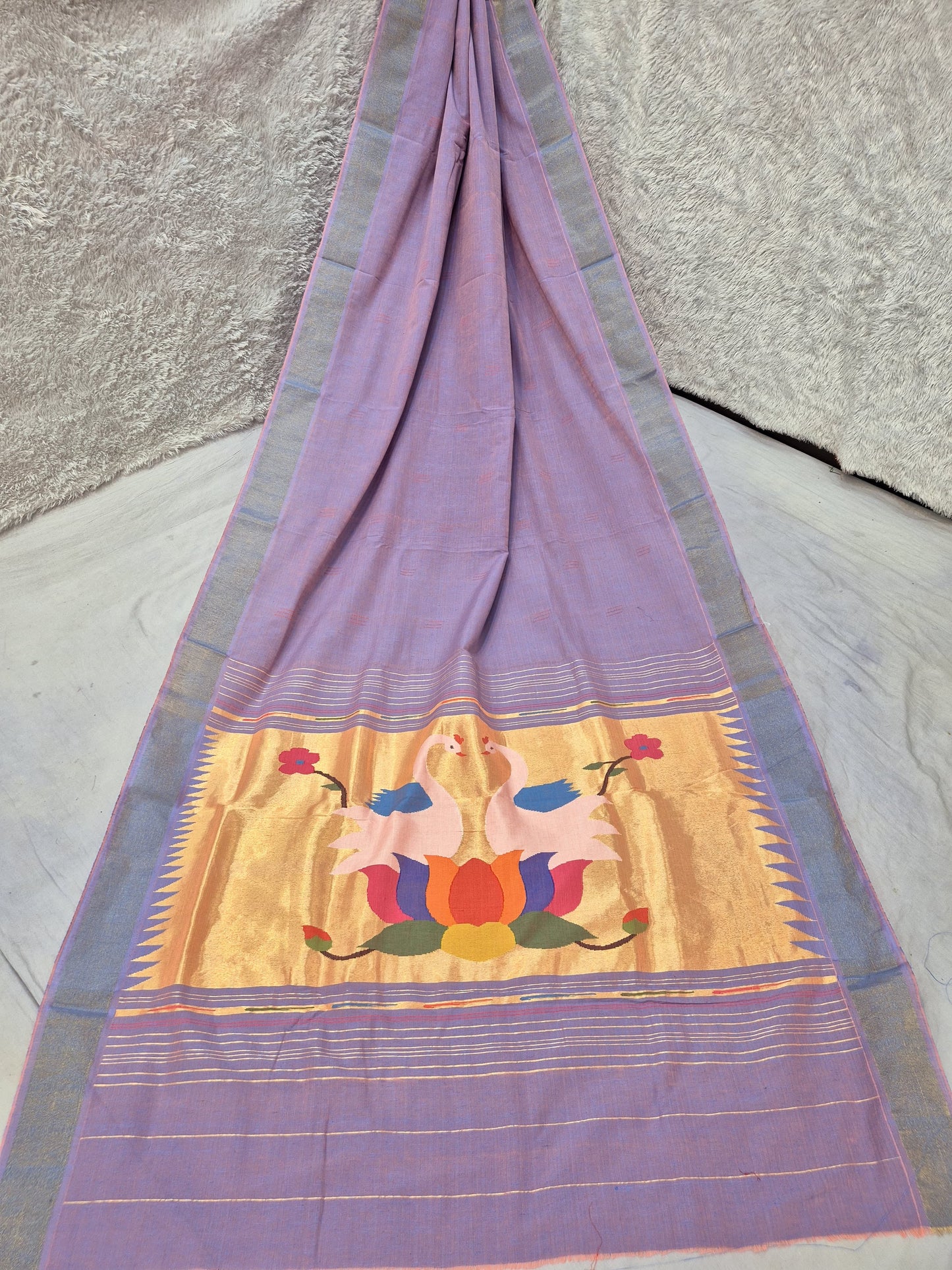 *Yeola cotton paithani*
Pure cotton 
Handloom saree
Patta border 
Running blouse 
Shoulder butta 