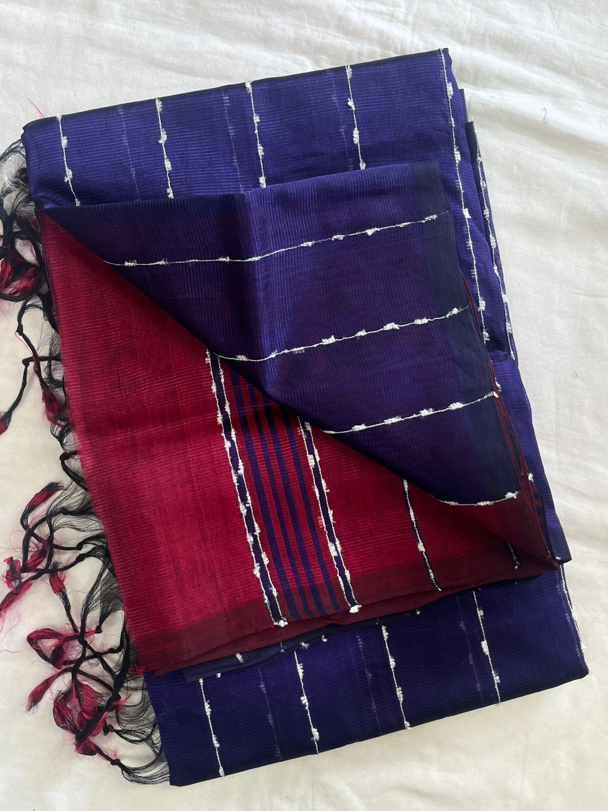 **Material **:- Mangalagiri handloom pattu by cotton 

**Model **:- all-over zari lines model sarees 

Contrast zari lines pallu & blouse